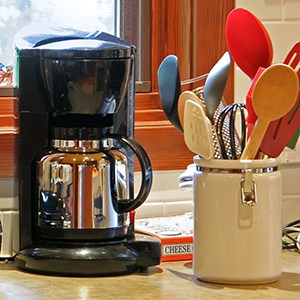 Modern small kitchen Electric Appliances and utensils