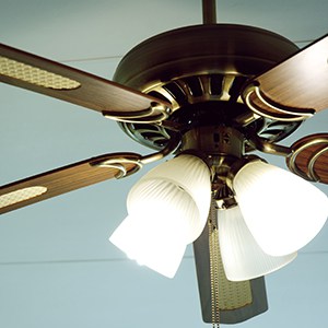 a ceiling fan with a lighting kit