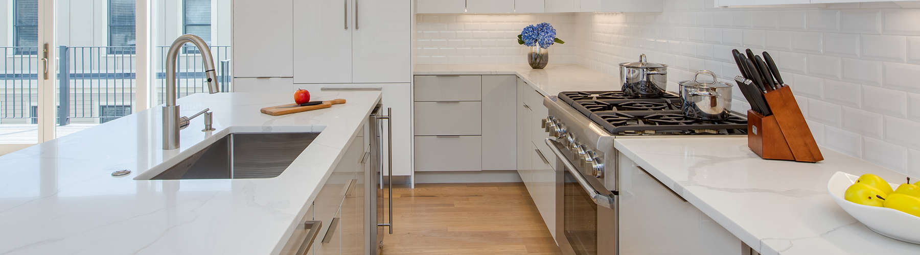 Improve Your Kitchen Design: 5 Stunning Makeover Tips